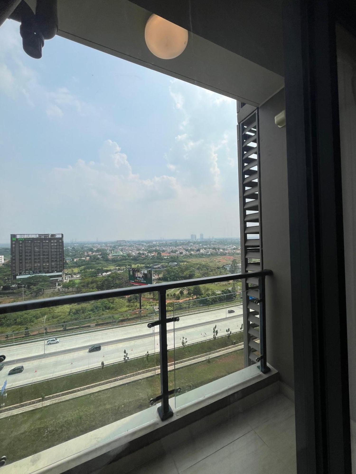 Stay N Cozy Apartemen Sky House Bsd By Sm Room Samporo 외부 사진